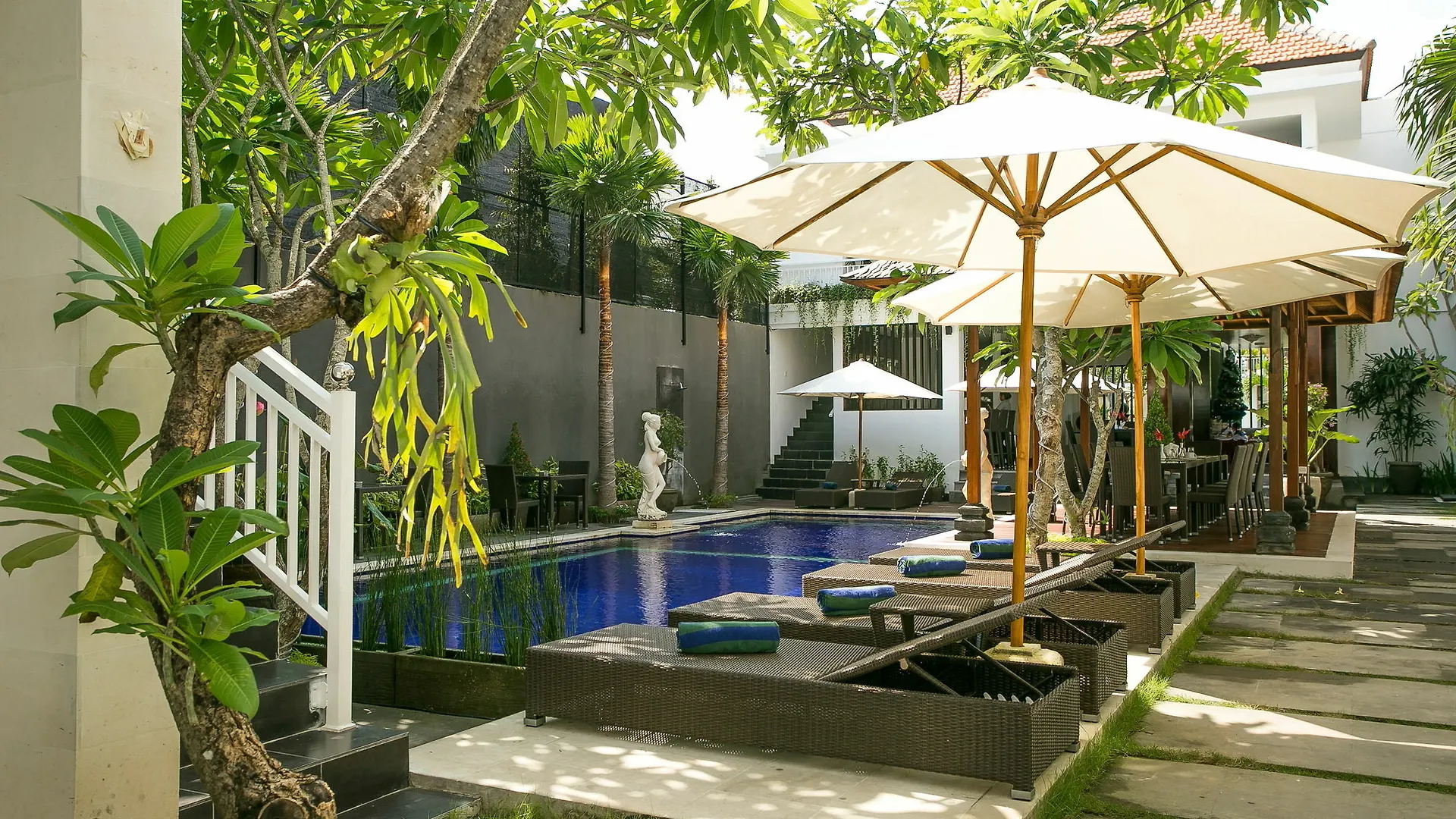 Hotel The Diana Suite Kuta